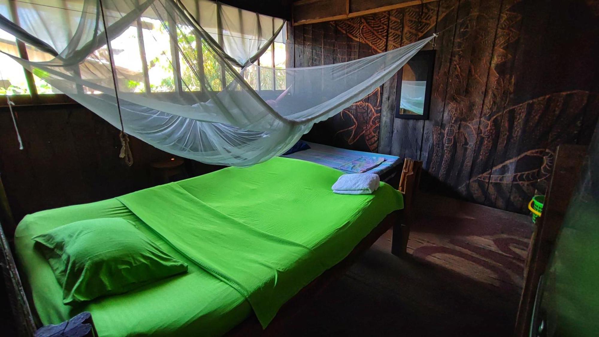 Hospedaje Y Tours Reina Arriera Amazonas Colombia Macedonia Екстериор снимка