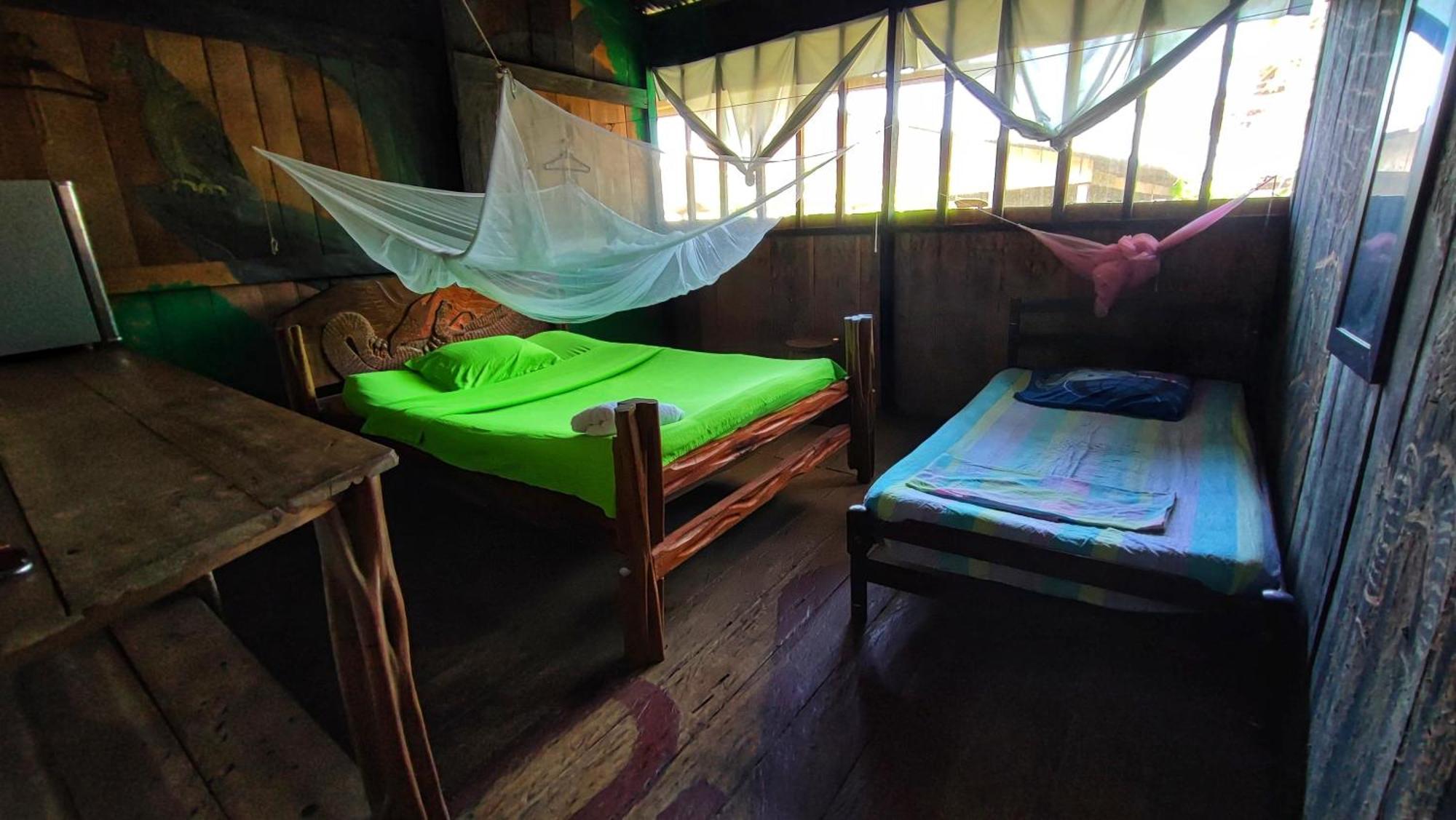Hospedaje Y Tours Reina Arriera Amazonas Colombia Macedonia Екстериор снимка