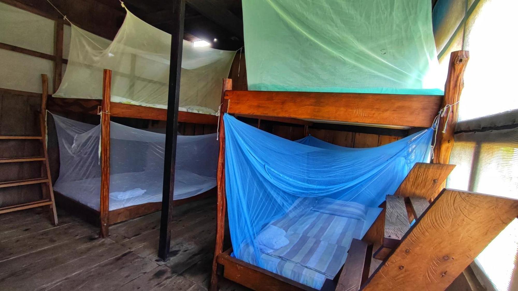 Hospedaje Y Tours Reina Arriera Amazonas Colombia Macedonia Екстериор снимка