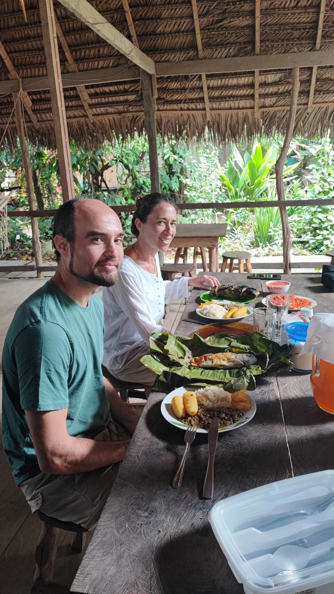 Hospedaje Y Tours Reina Arriera Amazonas Colombia Macedonia Екстериор снимка