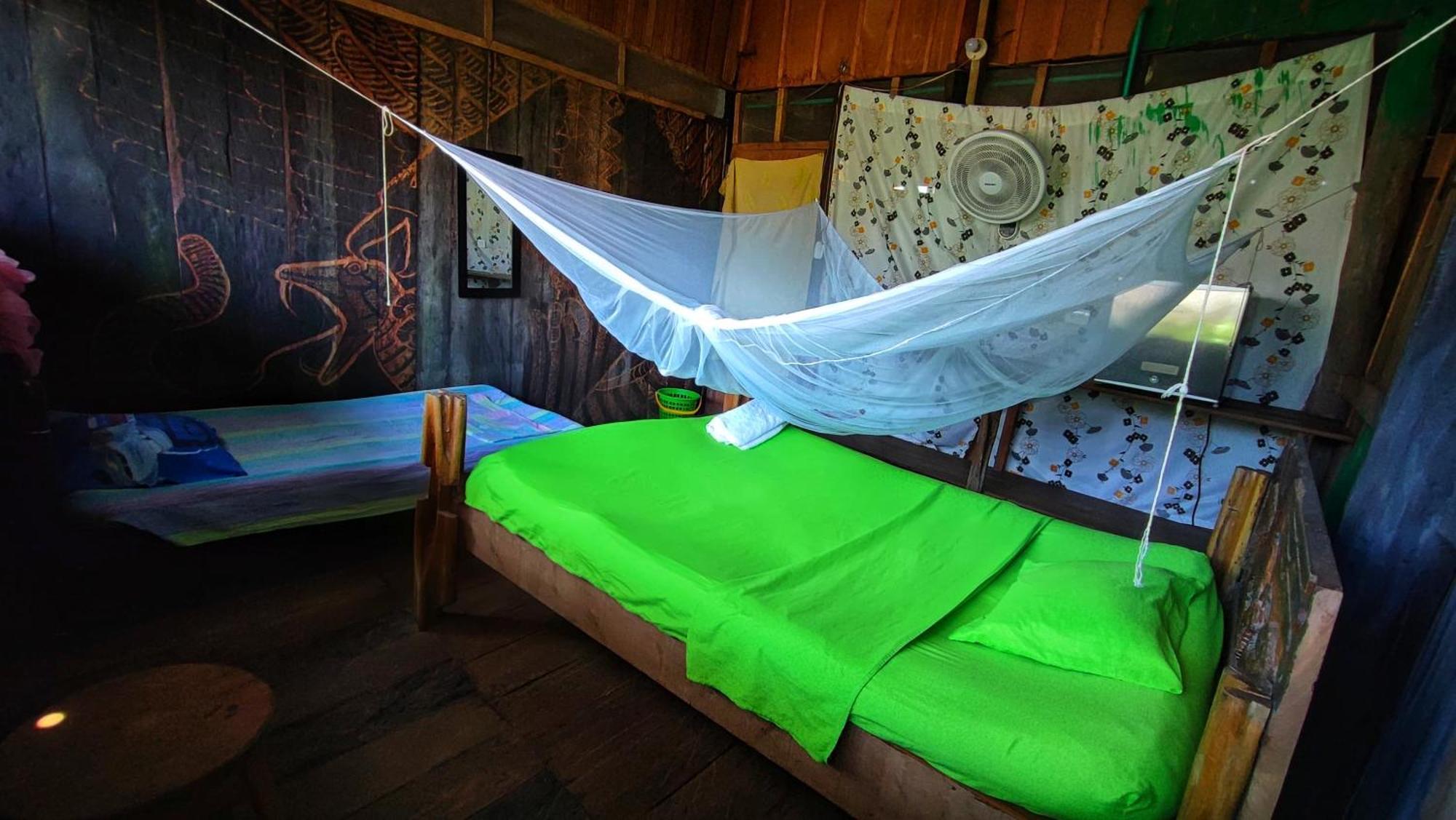 Hospedaje Y Tours Reina Arriera Amazonas Colombia Macedonia Екстериор снимка