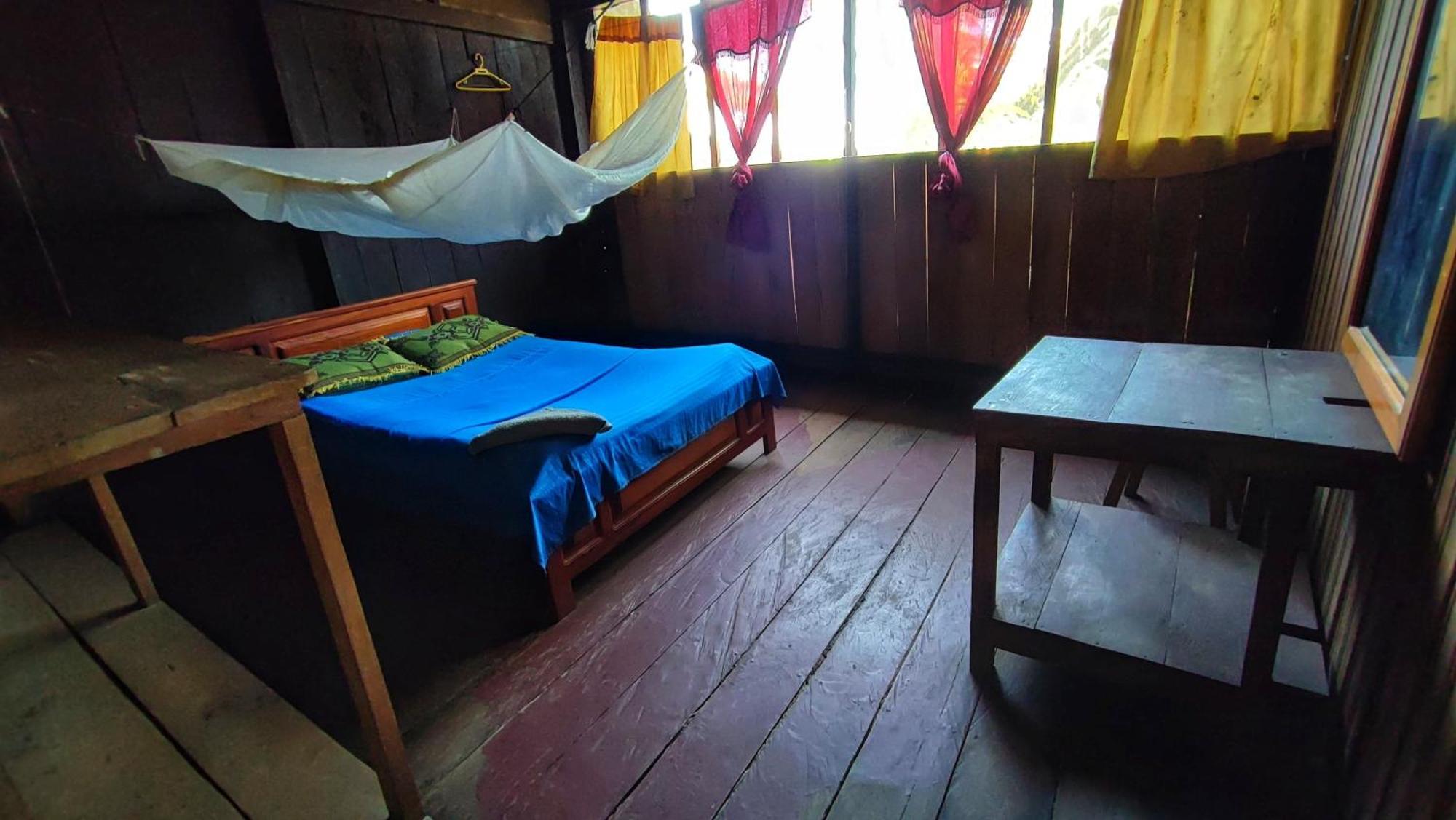 Hospedaje Y Tours Reina Arriera Amazonas Colombia Macedonia Екстериор снимка